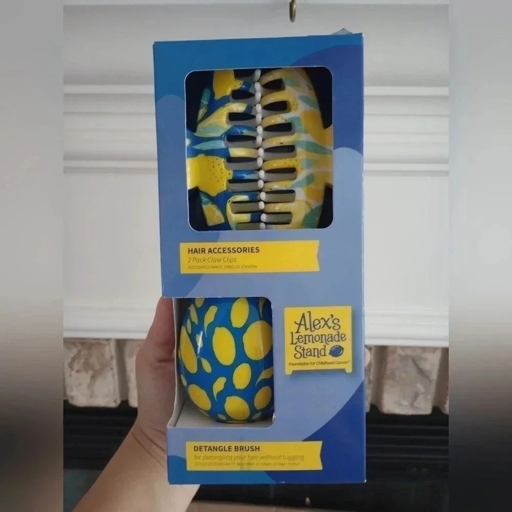 Alex's lemonade stand hair clip accessory detangling brush set blue lemon juice